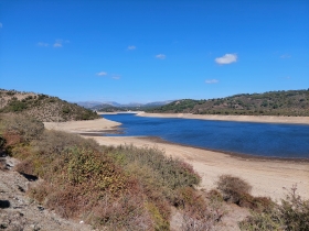 Si costeggia il lago del Flumendosa - STS Ogliastra 